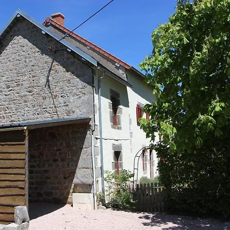 Combrailleurs Bed & Breakfast *